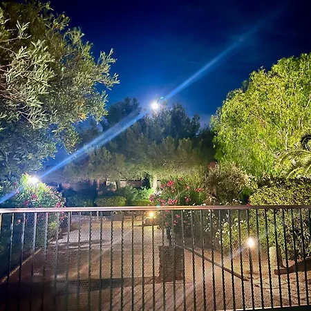 6p Private Garden Little St Tropez Apartment Saint-Tropez